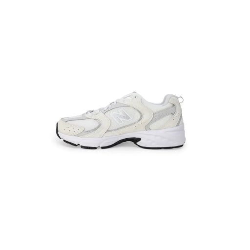New Balance Weiße Damen-Sneaker aus Synthetik mit Mesh- und Synthetik-Overlays und klobiger weißer Sohle mit schwarzen Details