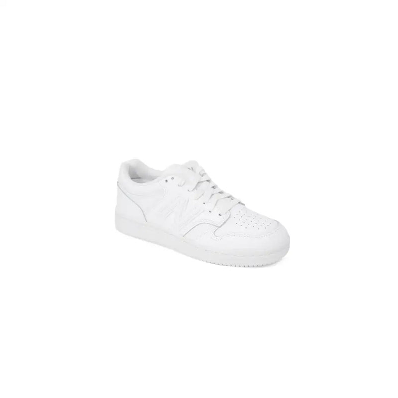 New Balance Weißer Damen-Sneaker, Größe 3, mit klarem, minimalistischem Design und Perforationsdetails