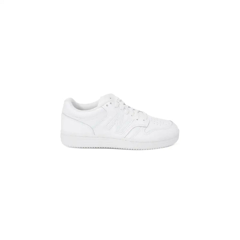 New Balance Weißer Damen-Sneaker mit Obermaterial aus Glattleder und minimalistischem Design in Größe 3