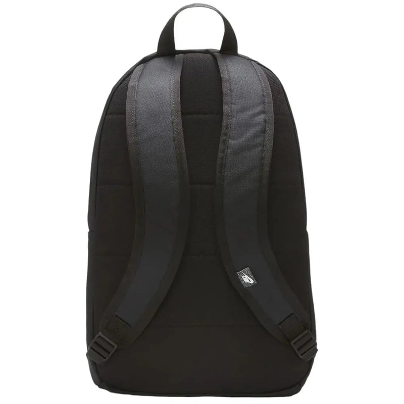 Nike schwarzer Herrenrucksack mit gepolsterten Schultergurten und top Tragegriff, Vorderansicht