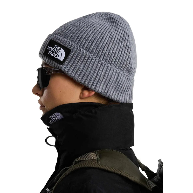 The North Face Beanie mit TNF-Logo-Box für Herren aus grauem Rippstrick mit schwarzem Logo-Patch, Vorderansicht