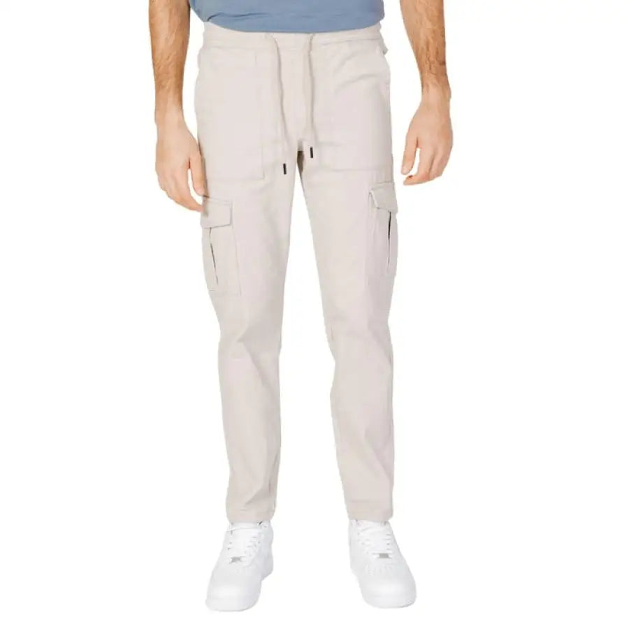 Only & Sons men trousers featuring The North Face cargo pants.