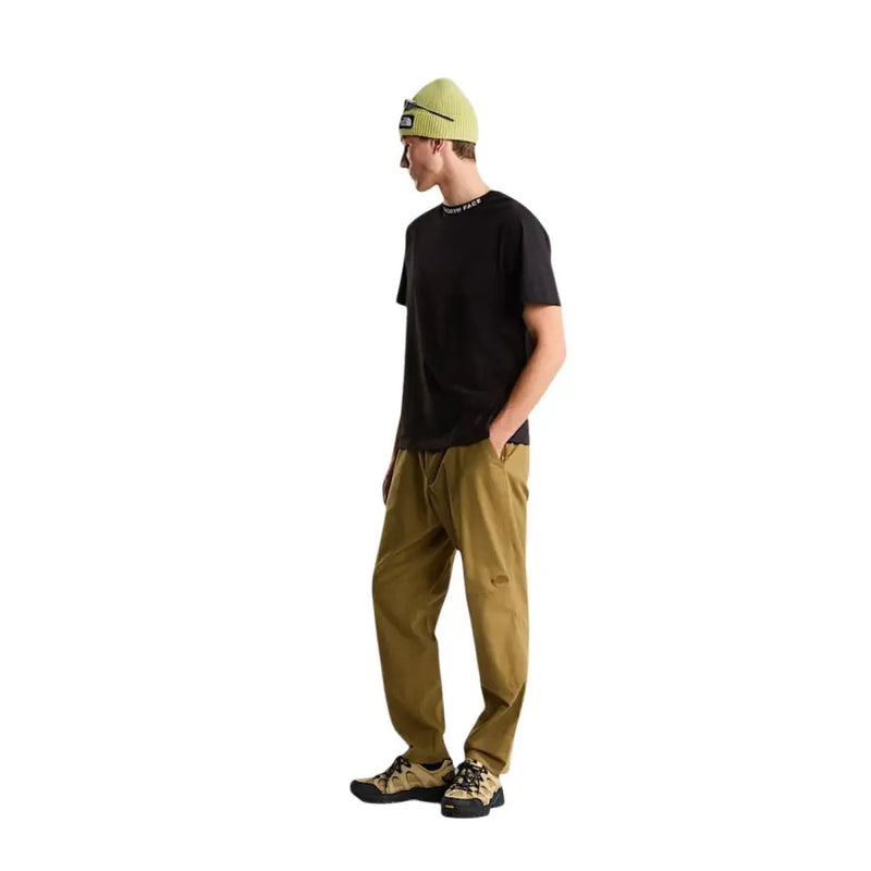 Schwarzes kurzärmeliges Baumwollhemd t-shirt für Herren mit The North Face-Logo am Halsausschnitt von The North Face