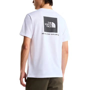 Weißes, kurzärmeliges Baumwollhemd t-shirt mit einem schwarzen quadratischen Logo mit dem North Face-Logo und dem Slogan „Never Stop Exploreing“