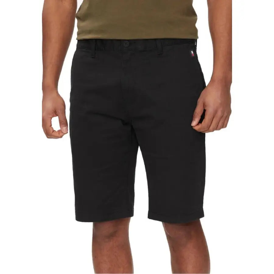 
                      
                        Tommy Hilfiger Jeans Men Shorts - Stylish The North Face Design
                      
                    
