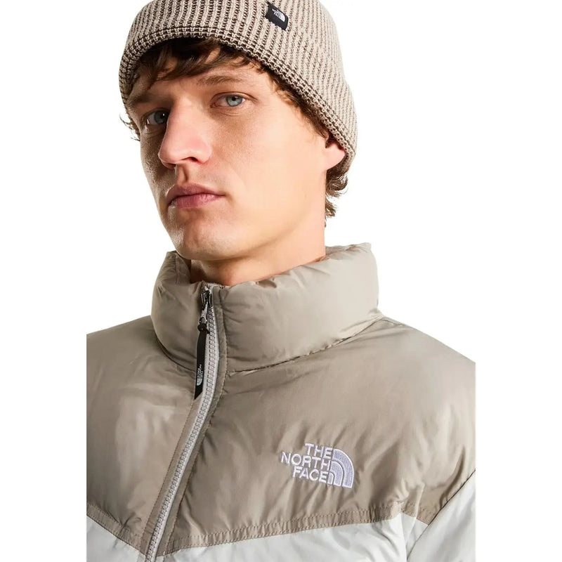 The North Face Steppjacke Saikuru für Herren in Beige und Weiß mit Steppdesign, Vorderansicht