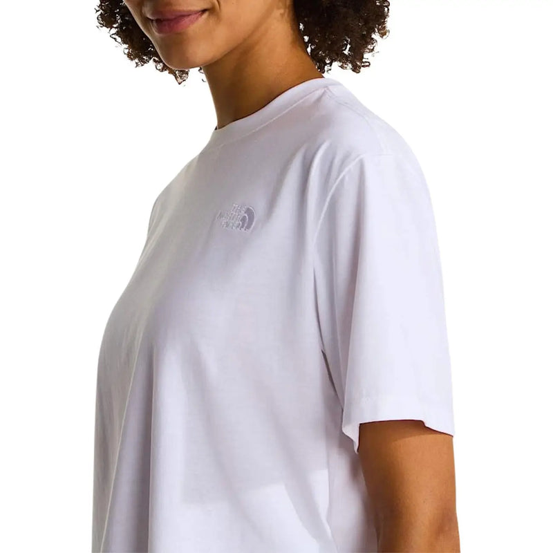 Weißes, kurzärmeliges T-Shirt aus Baumwollmischgewebe für Damen von The North Face mit dezentem, gesticktem Logo auf der Brust