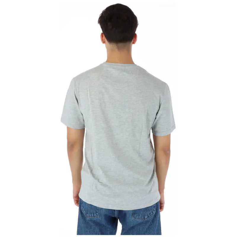 A heather gray North Sails men grey round neck short-sleeved cotton t-shirt with a crew neck design