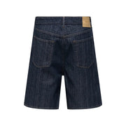 Only Weite ONSFA-Shorts für Damen in Dunkelindigo mit vertikalen Streifen und hellbraunem Lederlabel, Vorderansicht