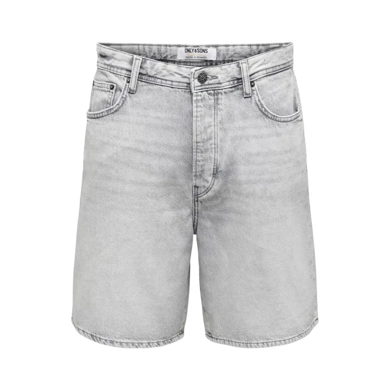 Only Jeansshorts Fade für Damen in heller Waschung mit fünf Taschen und Markenlogo am Bund, Vorderansicht