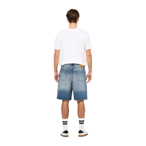 Only & Sons Herren-Jeansshorts in heller Waschung mit verwaschenem Used-Look und Fünf-Taschen-Design, Vorderansicht