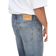 Rückseite only & Sons Herrenjeans aus blauem Bio-Baumwollmischgewebe mit klassischer Tasche und hellbraunem Leder-Markenaufnäher