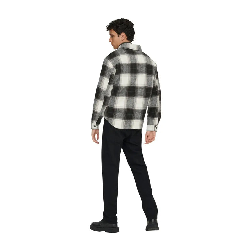 Only & Söhne Herrenblazer aus kariertem, schwarzem Polyester mit klassischem Kragen, langen Ärmeln und geknöpften Manschetten im Flanell-Design