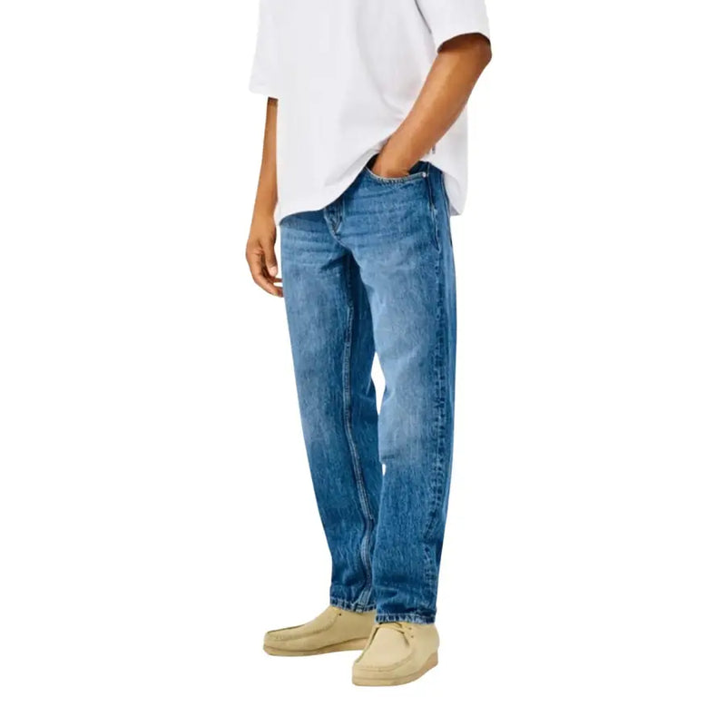 Only and Sons Herren-Jeans aus hellblauer Baumwolle mit lässiger Passform, klassischem blauem Denim und dezenter Waschung, Vorderansicht