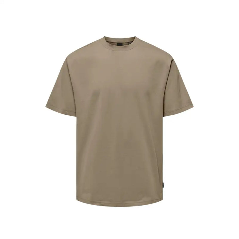 Only & Sons Herren beige Rundhals t-shirt mit kurzen Ärmeln und dezentem Seitenetikett aus weichem Material
