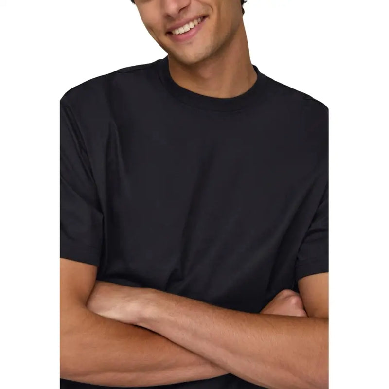 Only & Sons Männer t-shirt Schwarzes Kurzarm-Shirt mit Rundhalsausschnitt aus angenehmem Stoff für die Freizeit.