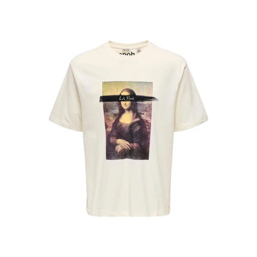 Cream-colored cotton t-shirt by Only & Sons featuring a printed Mona Lisa graphic with la vina text on the front