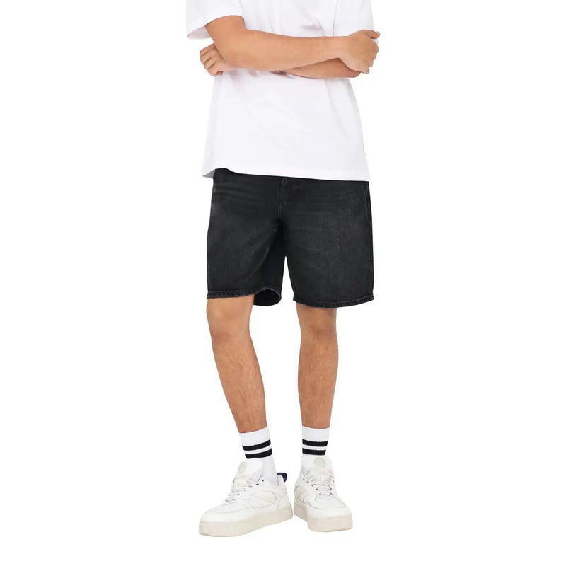 Only & Sons Shorts Edge für Herren aus schwarzem Denim mit klassischer Waschung und geradem Bein, Vorderansicht