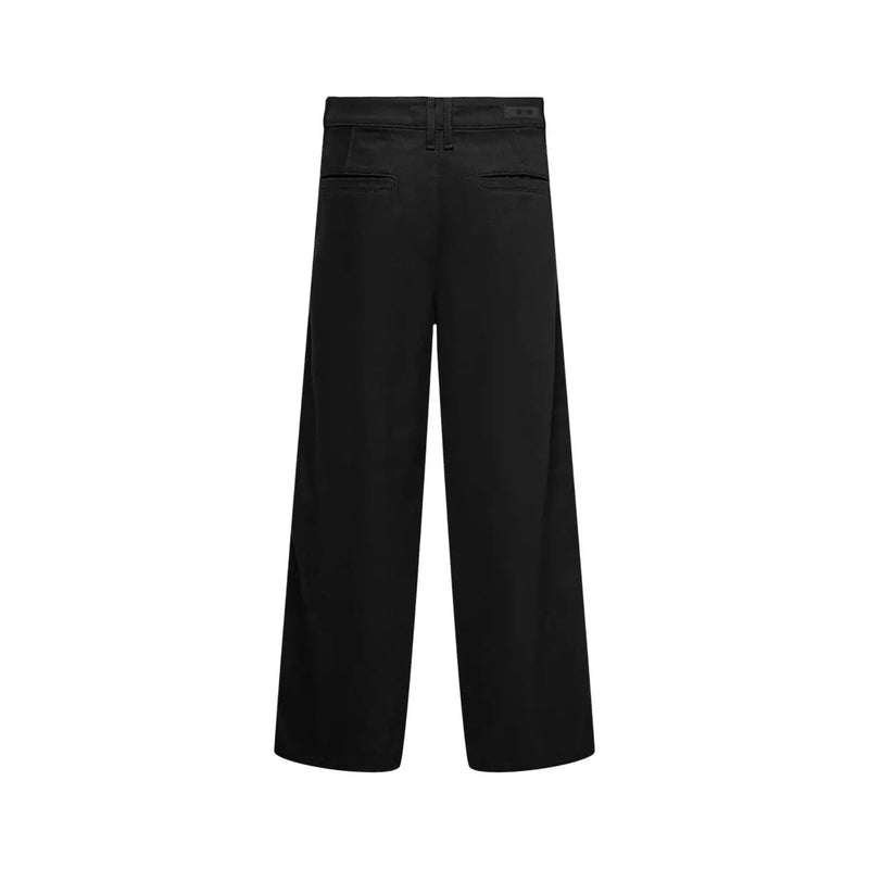Only Remi Damenjeans mit weitem Bein in Schwarz mit dezenten Vordertaschen und weitem Bein, Vorderansicht