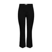 Only Schwarze Damen-Schlaghose von Astrid Life HW mit glattem, figurbetontem Stoff und schmal zulaufenden Beinen