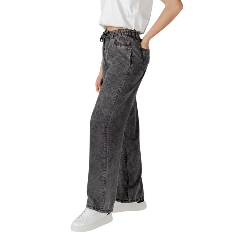 Only Women black lyocell jeans in dark gray with wide-leg, relaxed fit, and drawstring waist