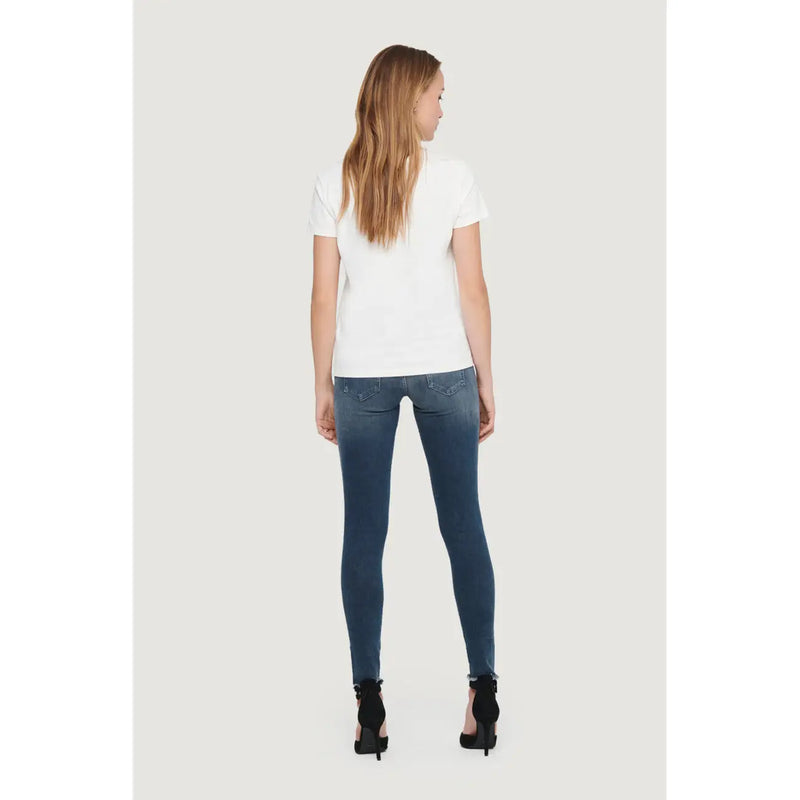 Ein Paar only Damen-Jeans aus blauem Baumwoll-Denim in Dunkelblau, schmal geschnitten, mit klassischem Fünf-Taschen-Design und Stretchanteil