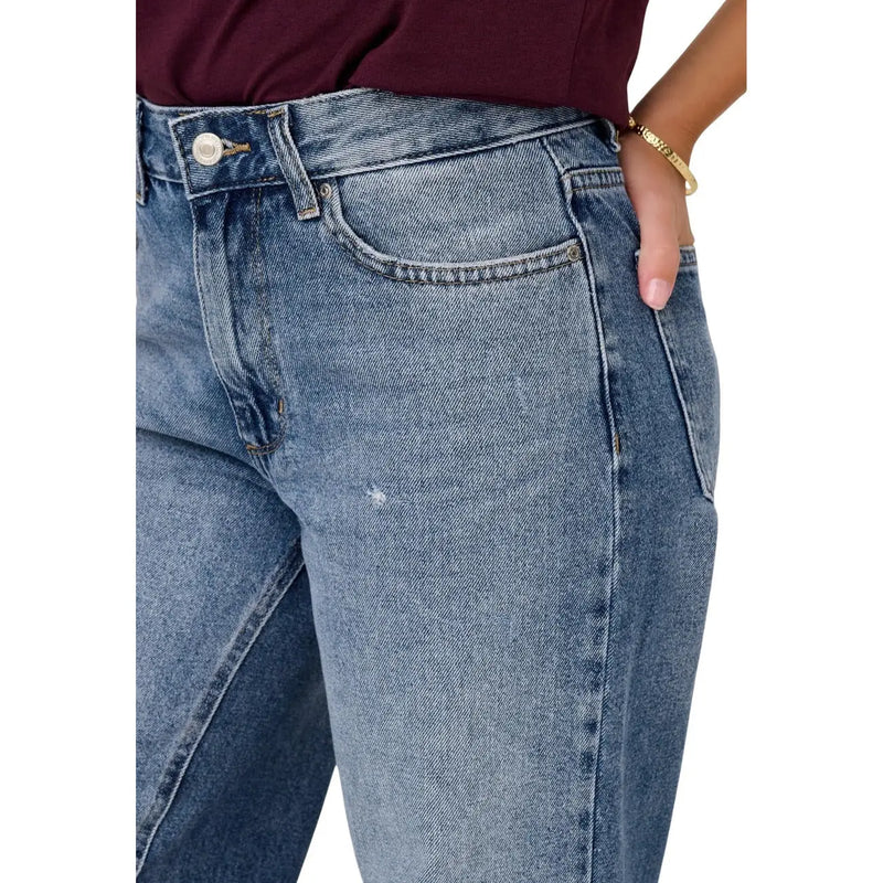 Only Damen-Jeans aus blauer Baumwolle mit weitem Bein, mittlerer Waschung, klassischem Fünf-Taschen-Design und dezenter Auswaschung.