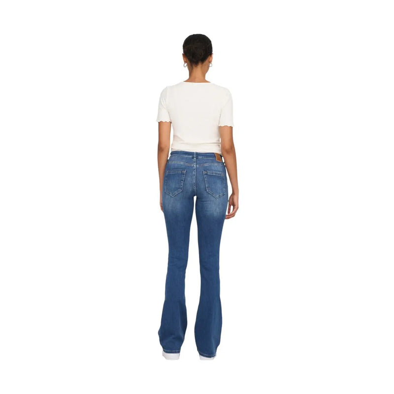 Only Damen-Jeans aus blauem Denim, Baumwollmischung, klassischem Five-Pocket-Design und dezenter Waschung im Schlaghosen-Stil