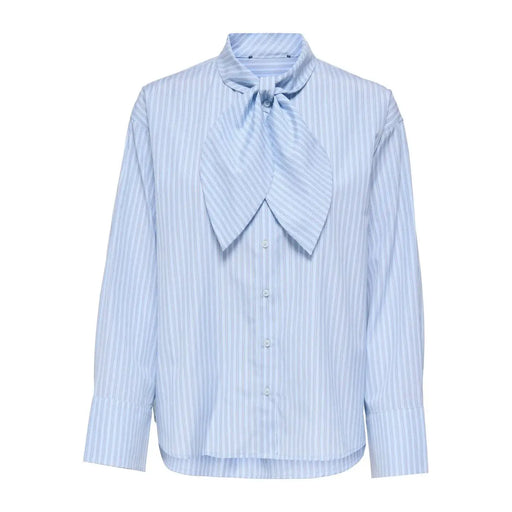 Only Hellblaues, gestreiftes, langes Baumwollhemd für Damen mit hellblau-weißem, vertikalem Streifenmuster und Schleifenkragen