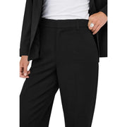 Only Schwarze, taillierte Damenhose mit elegantem, geradem Bein, verdecktem Knopfverschluss und Reißverschlusstaschen vorne.