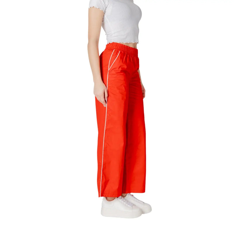 Only Rote, weite Baumwoll-Jogginghose für Damen mit weißer Paspelierung für Frühling und Sommer