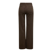 Braune, weit geschnittene Baumwolljeans für Damen mit geradem Schnitt und klassischen Gesäßtaschen, von der Rückseite gesehen