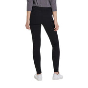 Only women’s black high-waisted skinny jeans in comfort denim with a sleek form-fitting design for fall winter