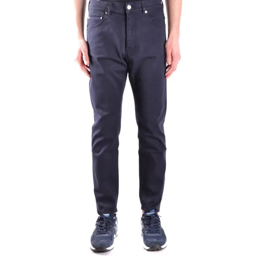 Dark blue men’s slim-fit cotton stretch trousers from Paolo Pecora displayed in the image