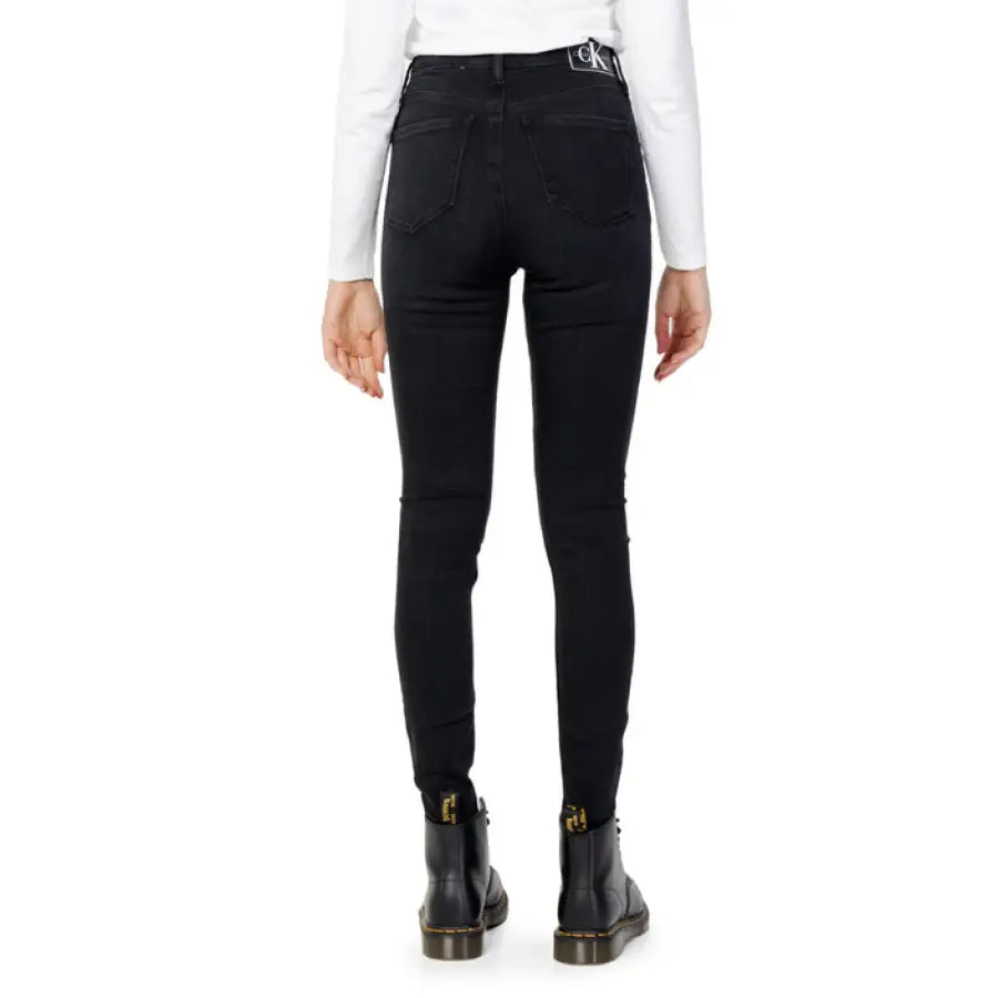Calvin Klein Jeans women’s ankle fray and silk detail, stylish Calvin Klein denim