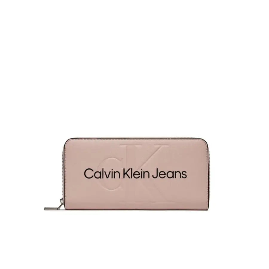 
                      
                        Calvin Klein Jeans women wallet in blush color
                      
                    