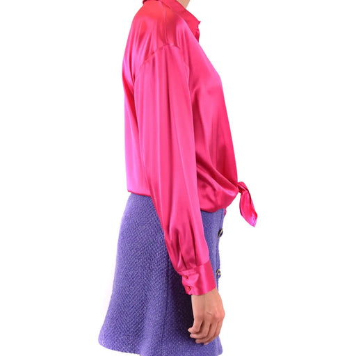 Pinko Damenbluse aus fuchsiafarbenem Satin mit langen Ärmeln und Taillengürtel, klassisches Seidenhemd V 26080, Vorderansicht