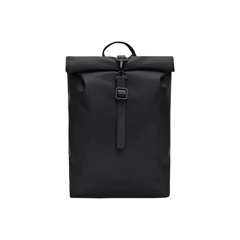 Rains Herren-Rucksack Mini schwarz mit Rolletop Design mit Reißverschlusstaschen und matter Oberfläche (B10 x H40 x L10), von vorne sichtbar