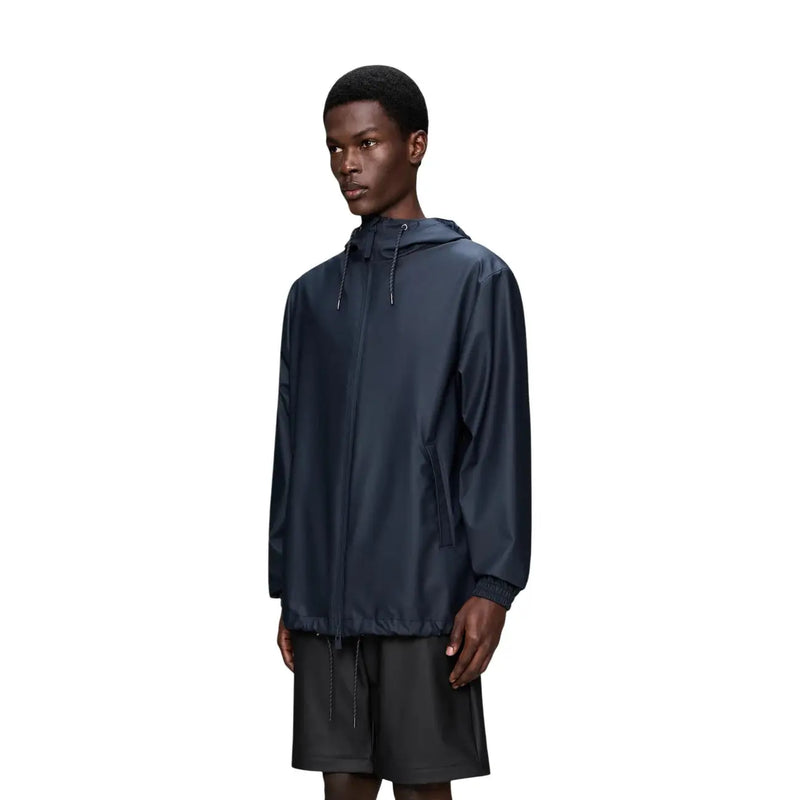 Marineblaue, wasserdichte Herren-Blazerjacke mit Kapuze aus Polyester mit minimalistischem Design und reflektierenden Reißverschlussanhängern