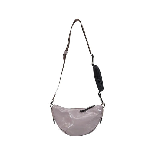 Die lilafarbene Mini-Schultertasche von Rains aus Polyester besticht durch ihr elegantes, mattgraues Crossbody-Design und einen verstellbaren Schultergurt.