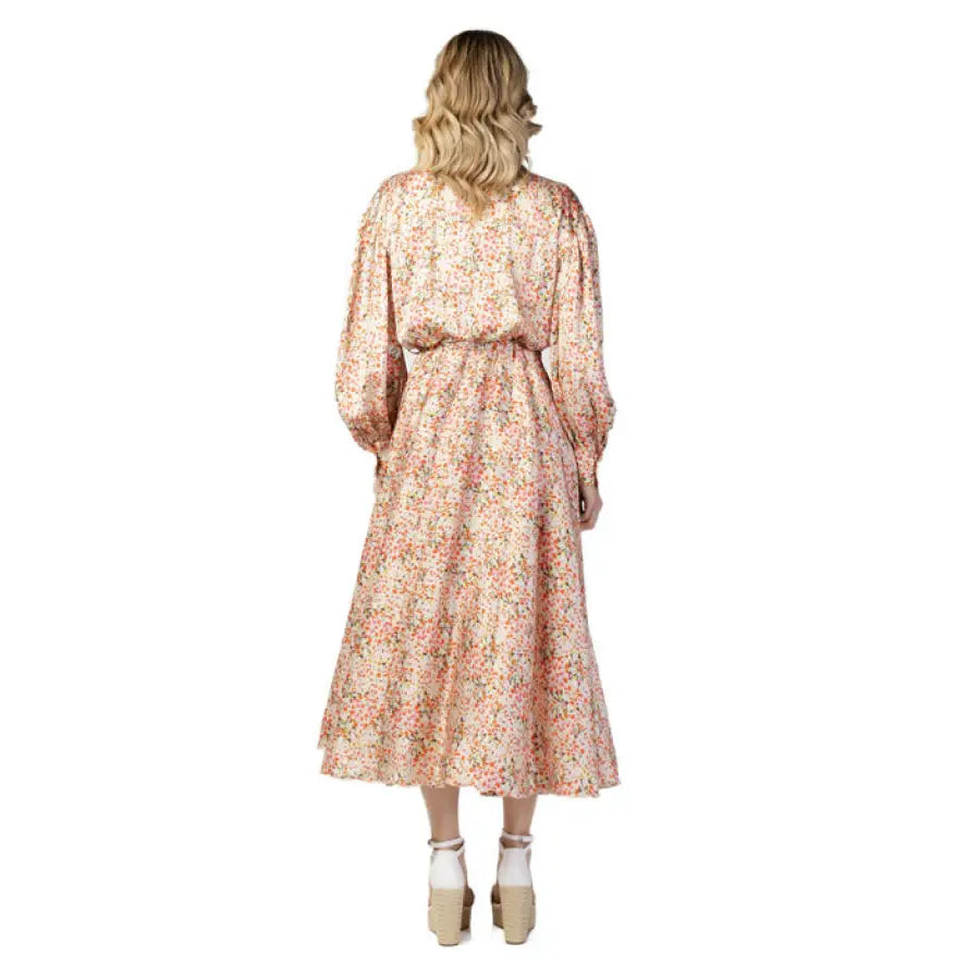 Spring summer women’s Aniye By midi dress in pink floral for the dresses season.