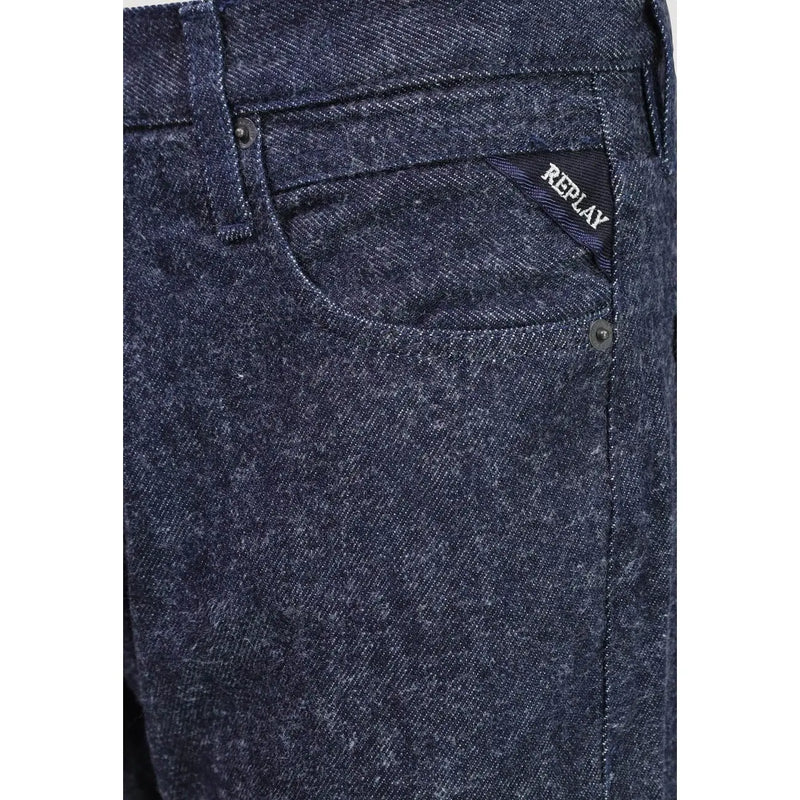 Replay Jeans für Herren aus dunkelblauem Denim mit strukturierter Webart und schwarzem Markenetikett (Rückansicht)