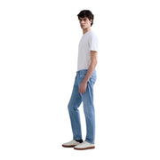 Replay Jeans Grover für Herren aus hell gewaschenem Denim mit klassischem geradem Bein, Vorderansicht