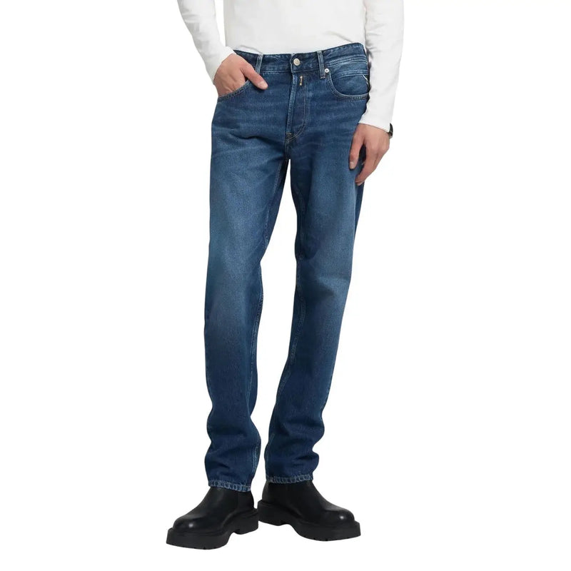 Replay Jeans MA972 für Herren aus dunkelblauem Denim mit geradem Bein und dezenter Waschung, Vorderansicht
