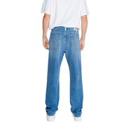 Replay men blue jeans fall winter M9Z1 showing the back side with relaxed fit and classic back pockets in denim