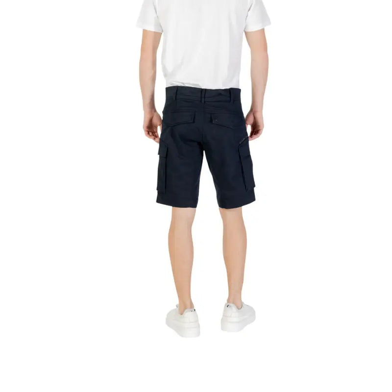 5.11 Tactical Herren-Cargoshorts aus Ripstop-Gewebe, marineblau, strapazierfähiges Ripstop-Gewebe mit mehreren Taschen und geradem Schnitt für vielseitigen Outdoor-Einsatz.