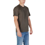 Wiederholungsmänner t-shirt Aus olivgrüner Baumwolle mit dezentem Logo auf der Brust, ideal für Freizeitkleidung