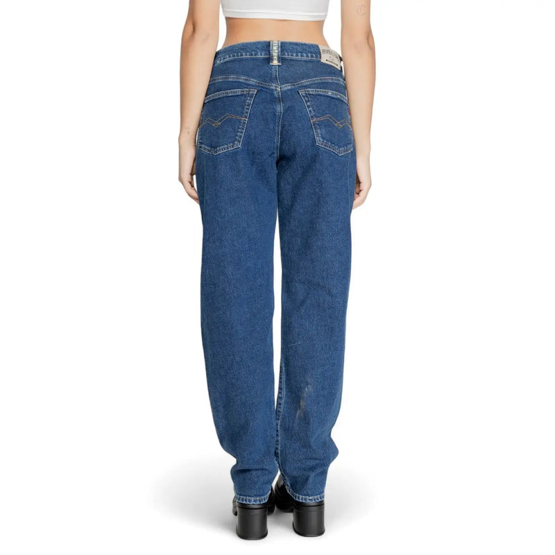 Replay women blue denim jeans with classic five-pocket design and slightly faded wash from fall winter collection