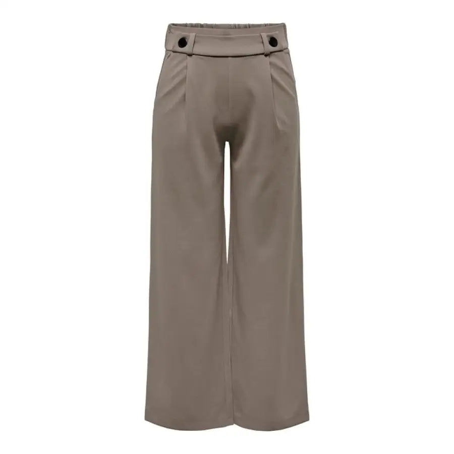 Jacqueline De Yong Women Trousers in urban city style on display