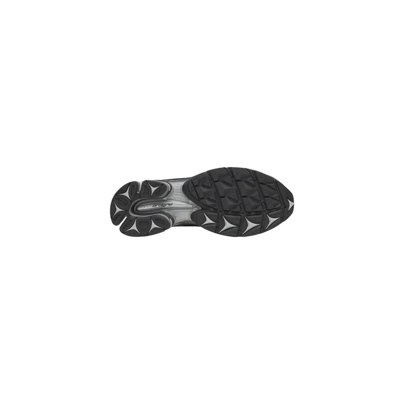 Schwarze und durchscheinende Gummisohle mit sternförmigem Profil saucony Progrid Triumph 4 Herren-Sneaker
